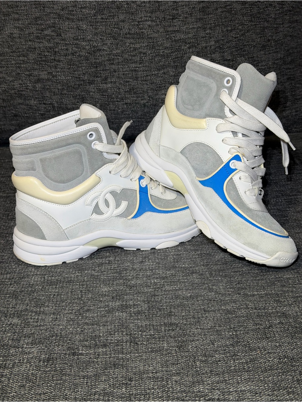 Chanel 18P Blue White Grey CC Logo High Top Trainer Sneakers Women Size US SZ 7 - Picture 11 of 13